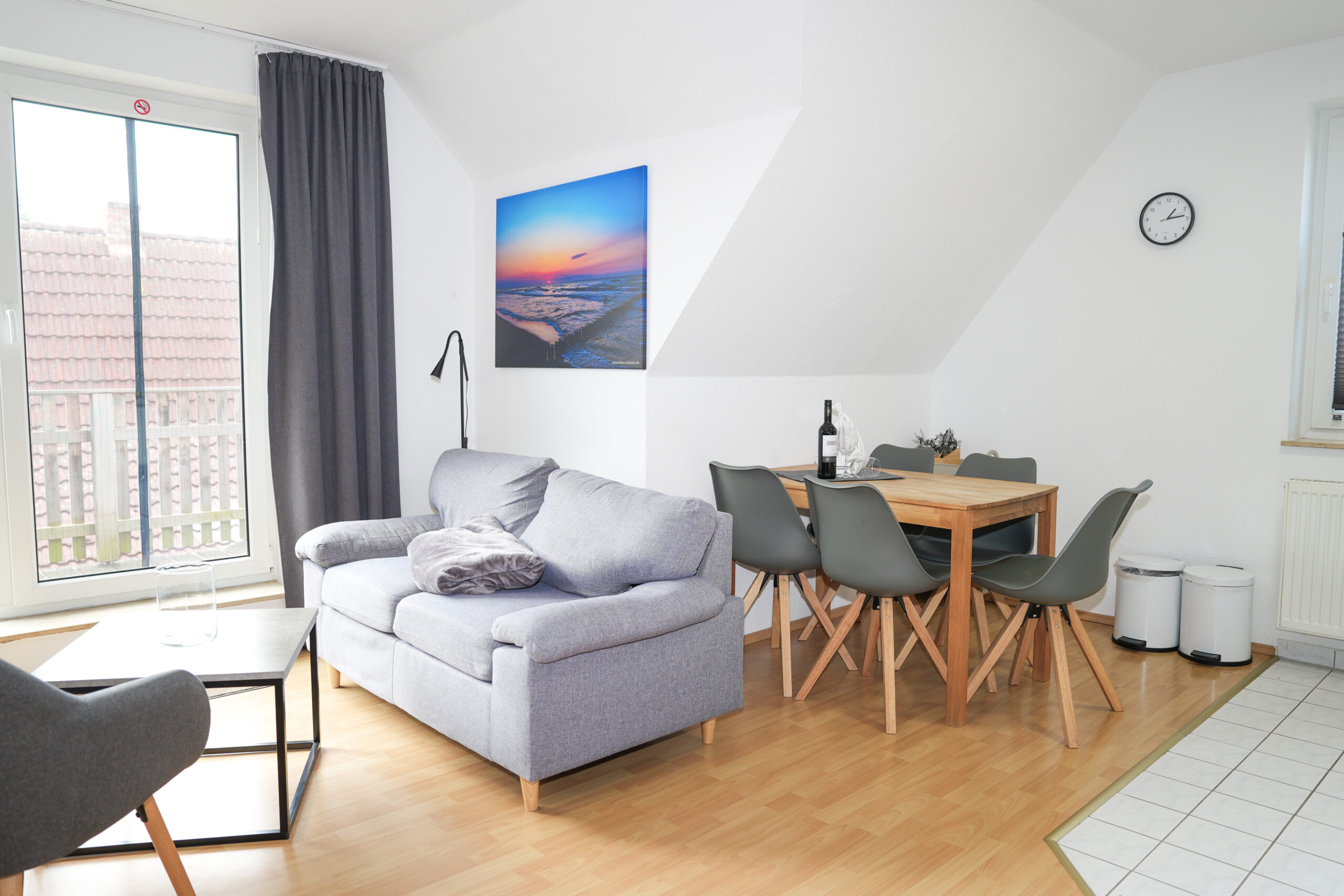 Ferienwohnung Meerfarbig Wohnung 3 in Zingst – Wohnbereich